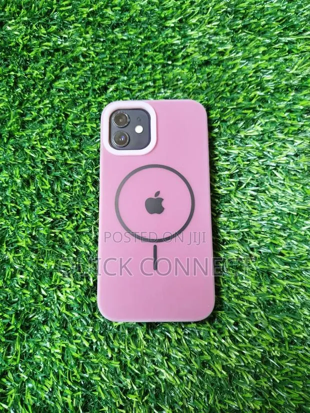 Apple iPhone 12 64 GB Black · Photo 1