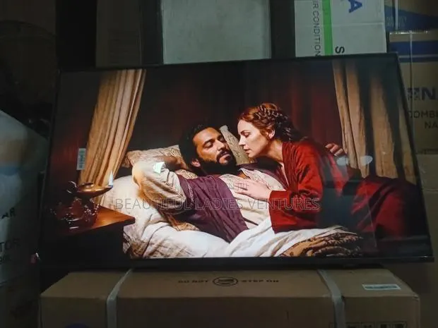 Samsung 43-Inch Smart Led Tv With Vibrant Colors · Photo 1