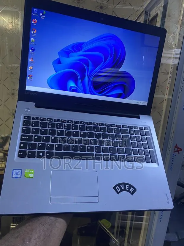 Laptop Lenovo IdeaPad 310 12GB Intel Core i7 HDD 750GB · Photo 1