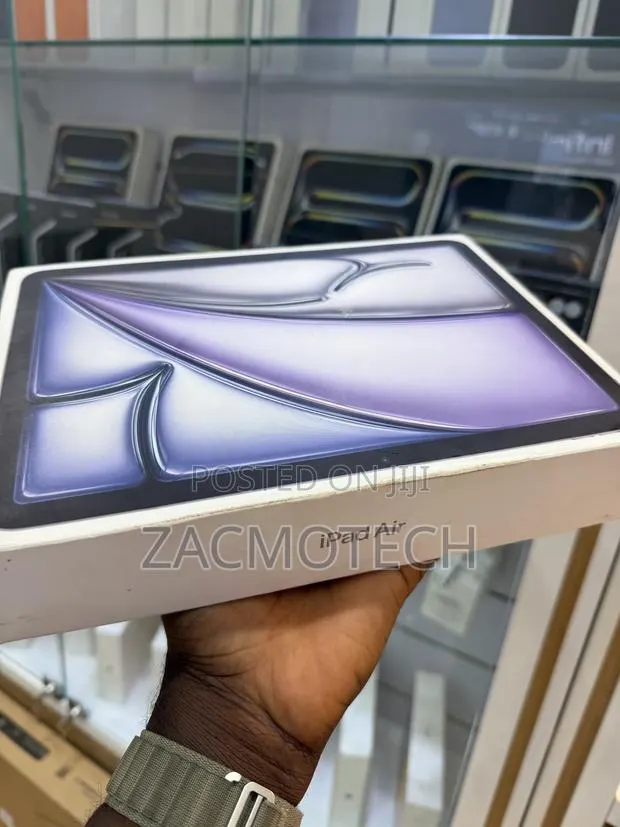 New Apple iPad Air 11 (2025) 128 GB Silver · Photo 1