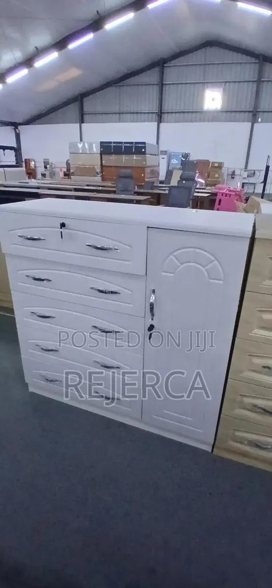 Durable Cabinet · Photo 1