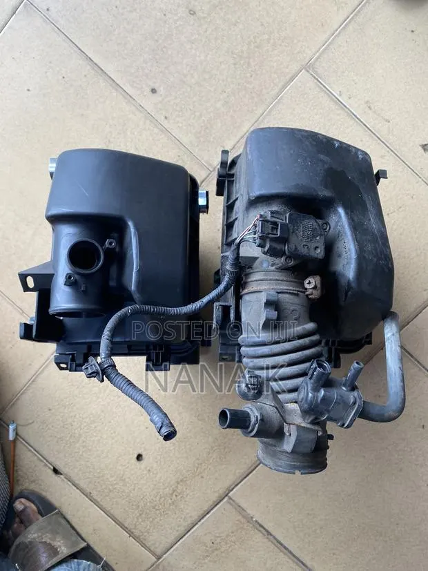 Yaris 2009,2010,2011,2012,2013,2014,2015,2016,2017,2018, Air Cleaner · Photo 1