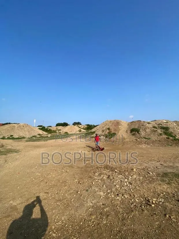 4 Acres of Land for Sale · Photo 1