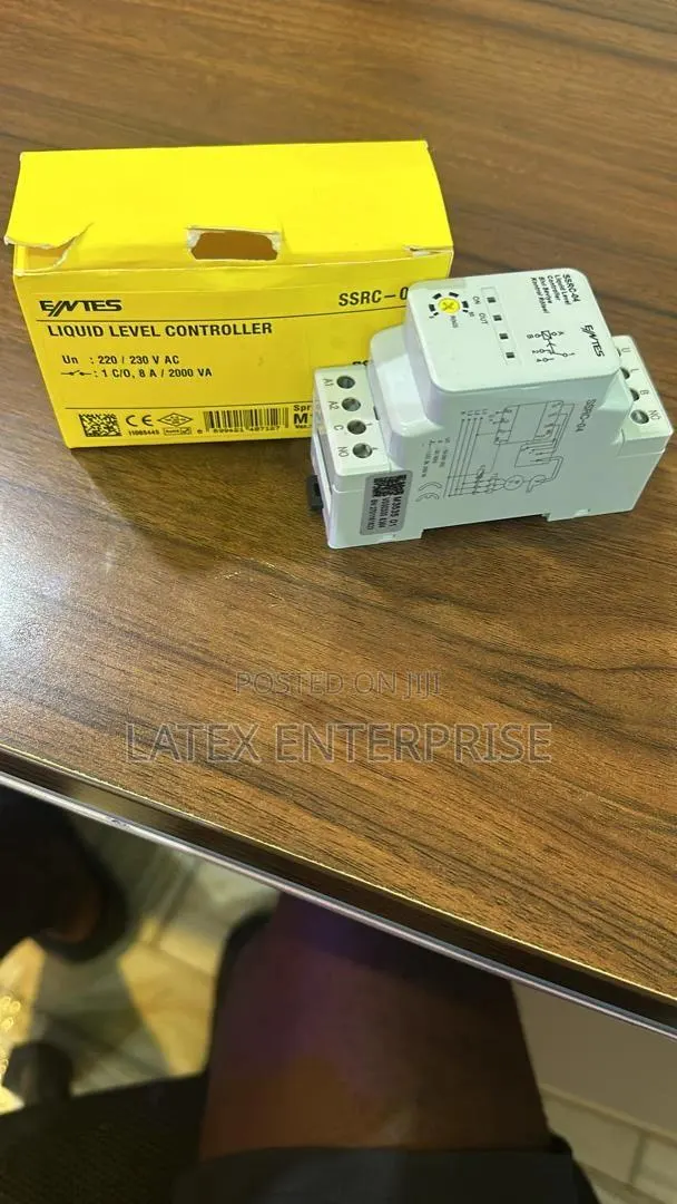 Liquid Level Controller · Photo 1