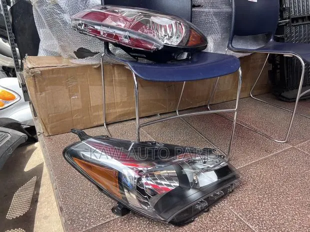 2015,2016,2017 Headlight for Toyota Yaris · Photo 1