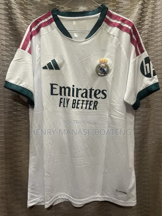 Real Madrid 2026/2027 Home Jersey · Photo 1