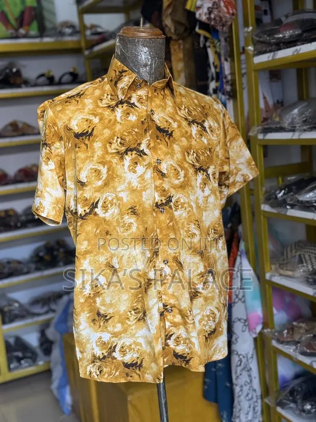 Vintage Flower Top · Photo 1