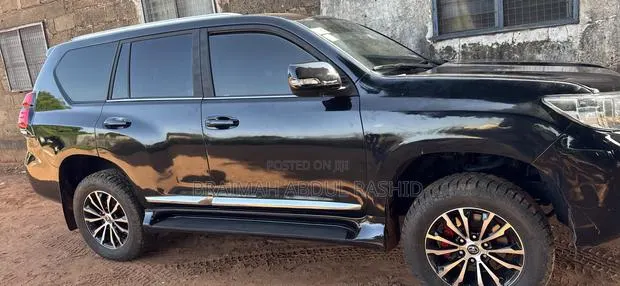 Toyota Land Cruiser Prado 3.0 TD 2010 Black · Photo 1