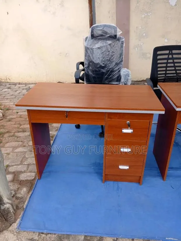 Brown Study Desk · Photo 1