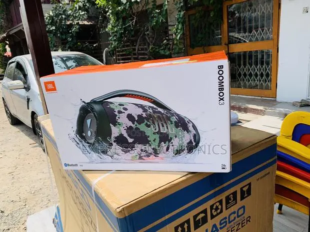 Best Buy JBL Boombox3 Powerful Portable Bluetooth Speaker 3way Speaker · Photo 1