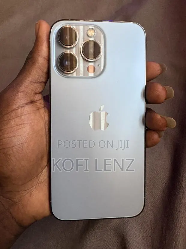 Apple iPhone 13 Pro 128 GB Blue · Photo 1