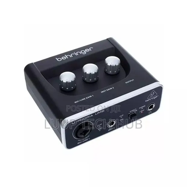 Behringer Uphoria Um2 USB Sound Card · Photo 1