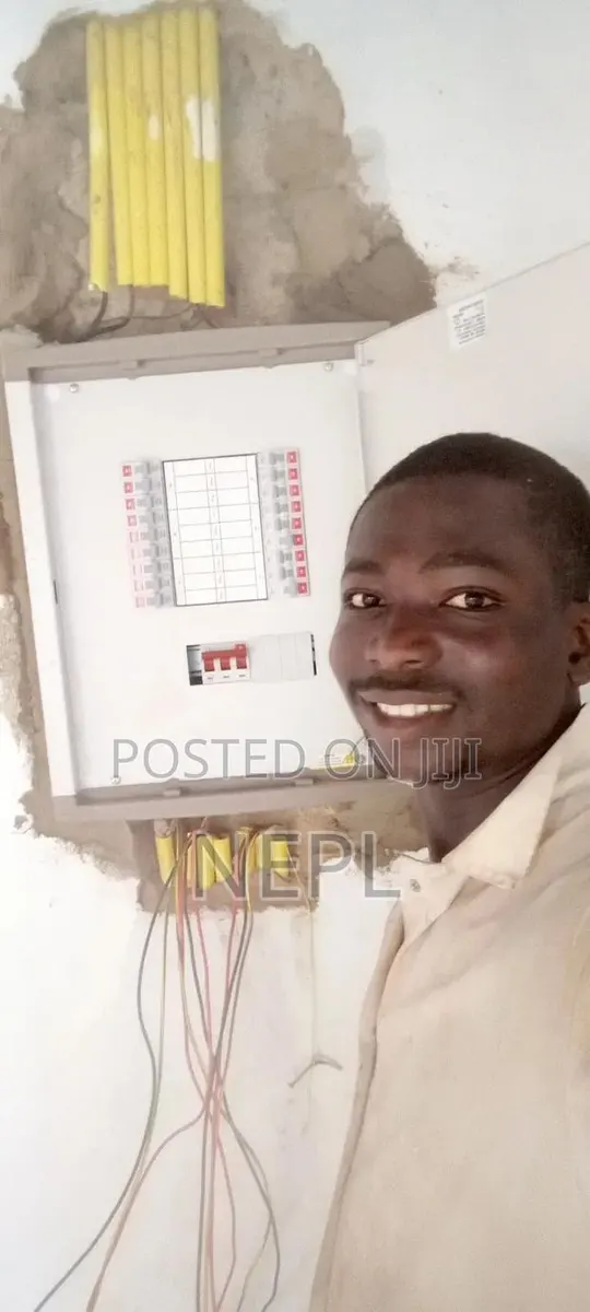 Electrician · Photo 1