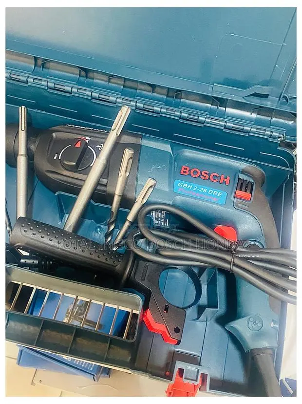 Drilling Machine Bosch Universal Impact Drill · Photo 1