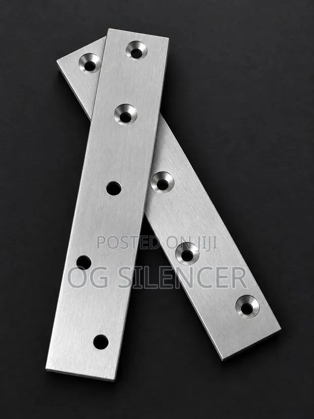 Pivot Hinges · Photo 1
