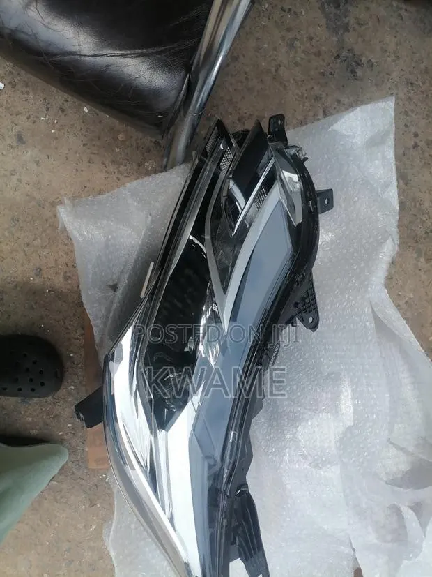 Mitsubishi Pajero Montero Sport Led Head Light 2017 - 2022 · Photo 1
