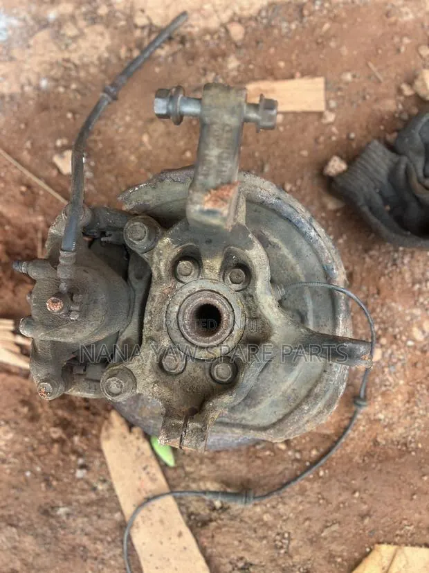 Nissan Sentra 2014 Front Hub · Photo 1