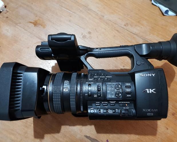 Sony Pxw-z100 Digital Camcorder · Photo 2