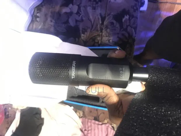 Takstar Studio Microphone · Photo 1
