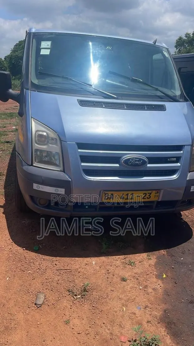 Ford Transit 2012 Grey · Photo 1