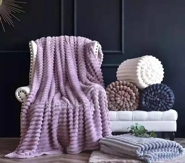 Super Fluffy Luxury Blanket · Photo 1