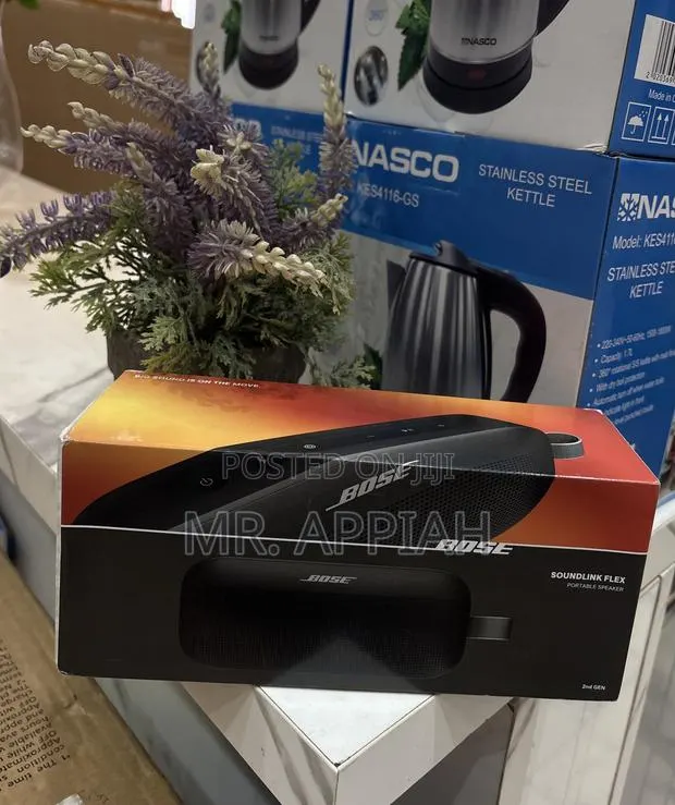 Shop Classic Bose Soundlink Flex Wireless Bluetooth Speaker(Black). · Photo 1