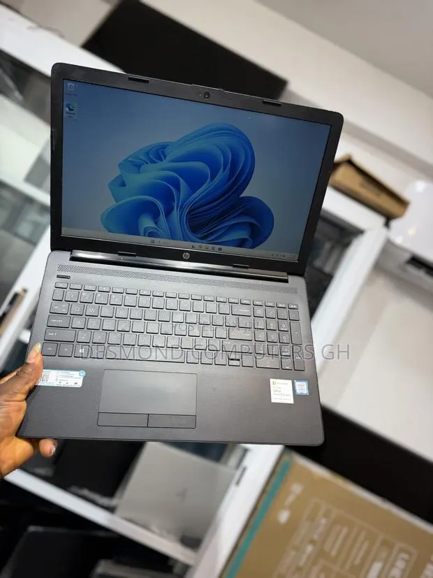 Laptop HP 15 8GB Intel Core i3 HDD 1T · Photo 1