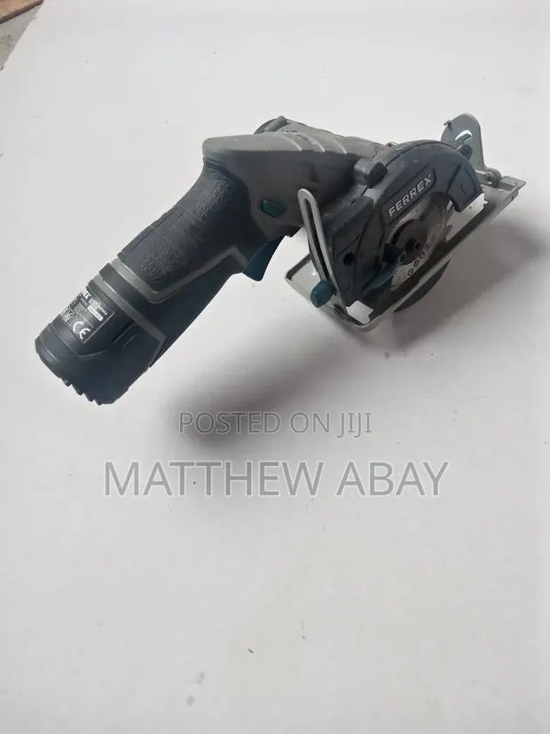 12v Cordless Circular Saw · Photo 1
