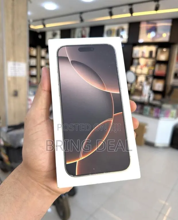 Apple iPhone 16 Pro Max 256 GB Gold · Photo 1