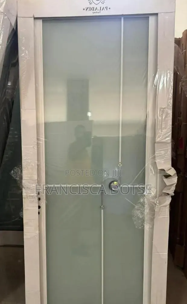 Waterproof Bathroom Glass Door · Photo 1