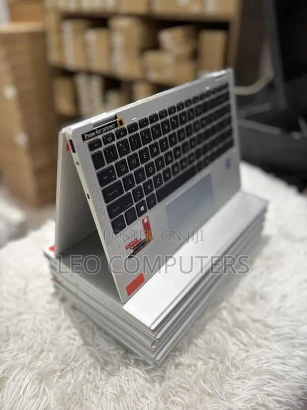 Laptop HP EliteBook 1040 G8 32GB Intel Core i7 SSD 512GB · Photo 1