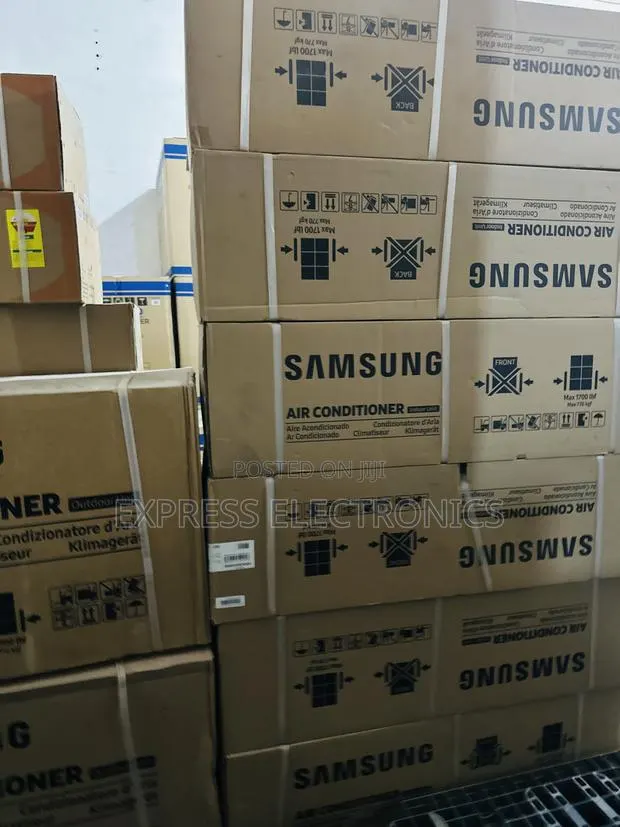 Ultra Modern Sleek Air Conditioner Samsung 2.5hp · Photo 1