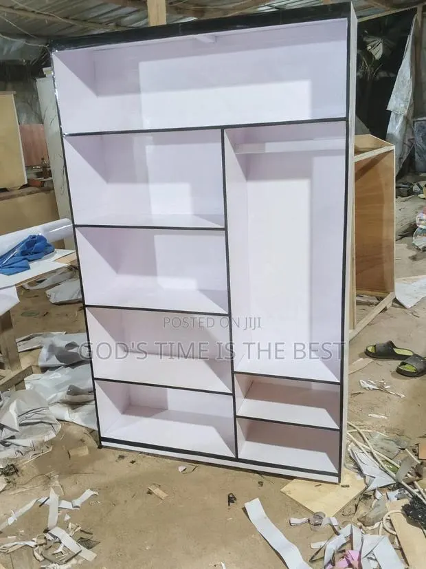Double Shoe Rack · Photo 1