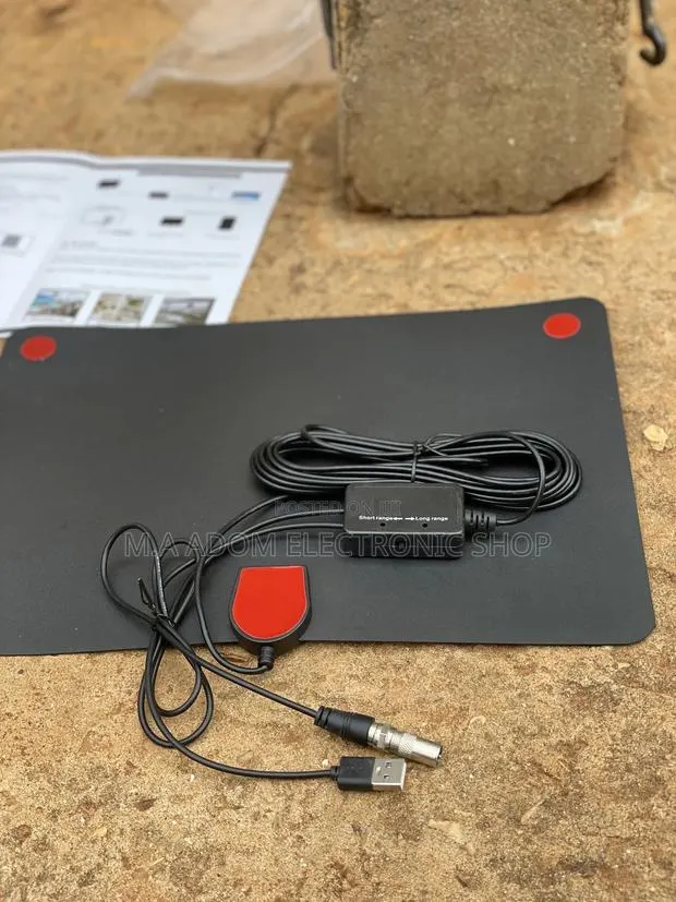 Black Colour Indoor Digital Antenna With 479-860mhz · Photo 1