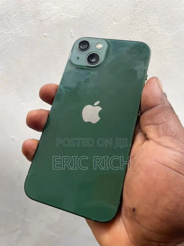 Apple iPhone 13 128 GB Green · Photo 1