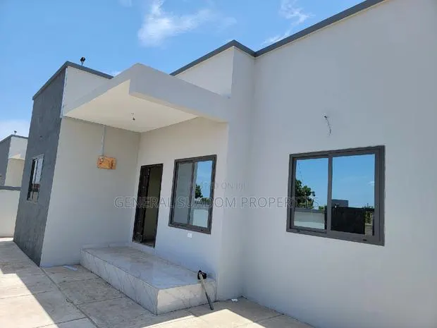 3bdrm House in Suadom Properties, Baatsona Total for rent · Photo 1