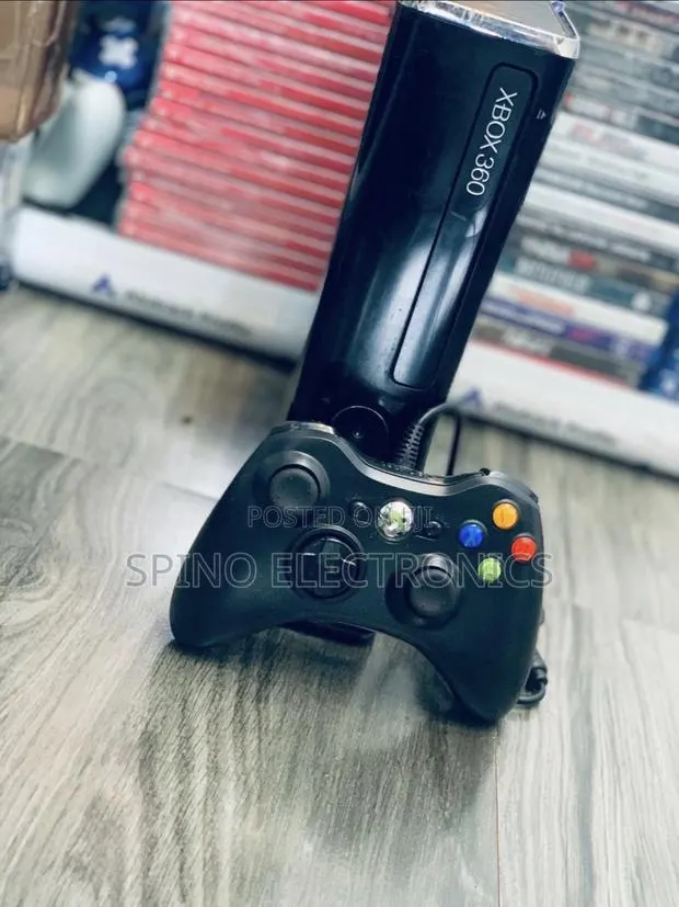 Xbox 360 With Games · Photo 1