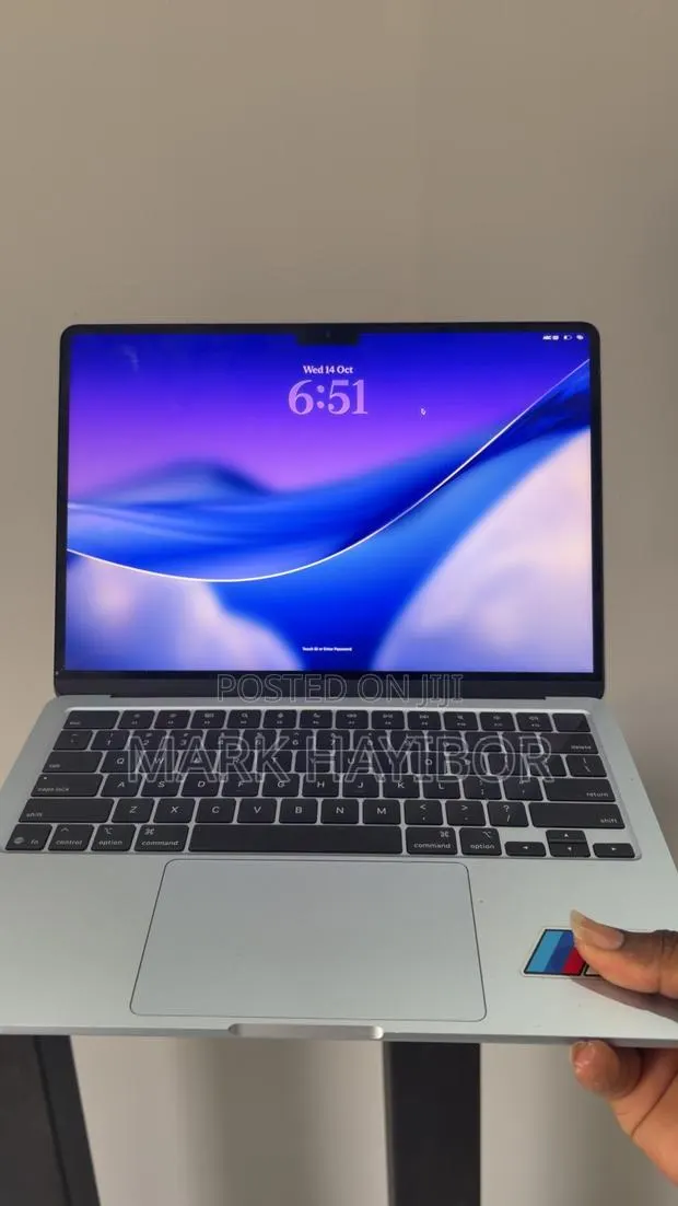 Laptop Apple MacBook Air 16GB Apple M4 SSD 256GB · Photo 1