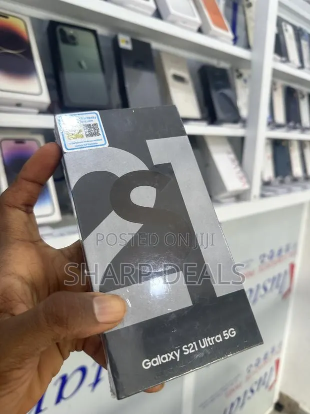 New Samsung Galaxy S21 Ultra 5G 128 GB Black · Photo 1
