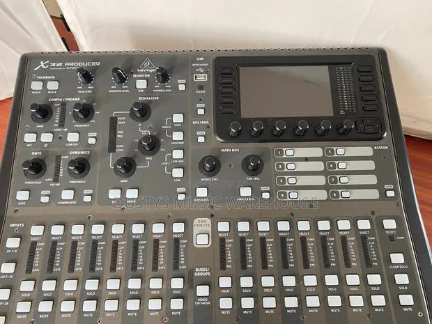 Behringer X32 Producer · Photo 1
