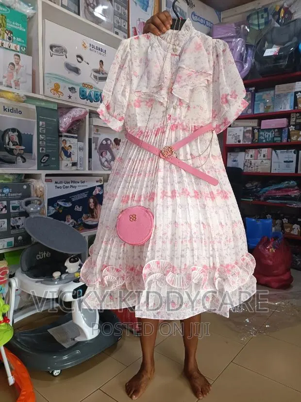 Girls Dress · Photo 1