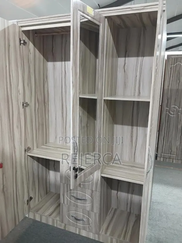 Brand New Wardrobe · Photo 1