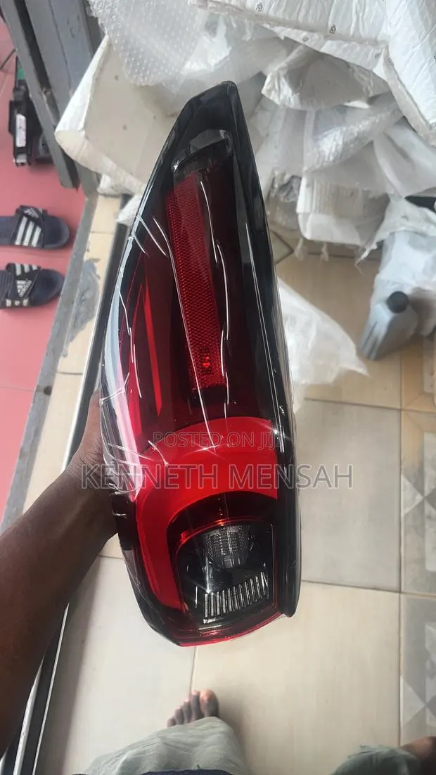 Mazda Cx 2024 2025 Taillight · Photo 1