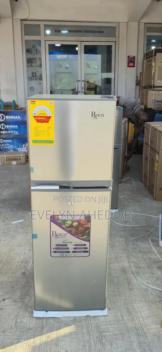 Fast Freezing Top Freezer of Roch Brand Fridge 138L · Photo 1