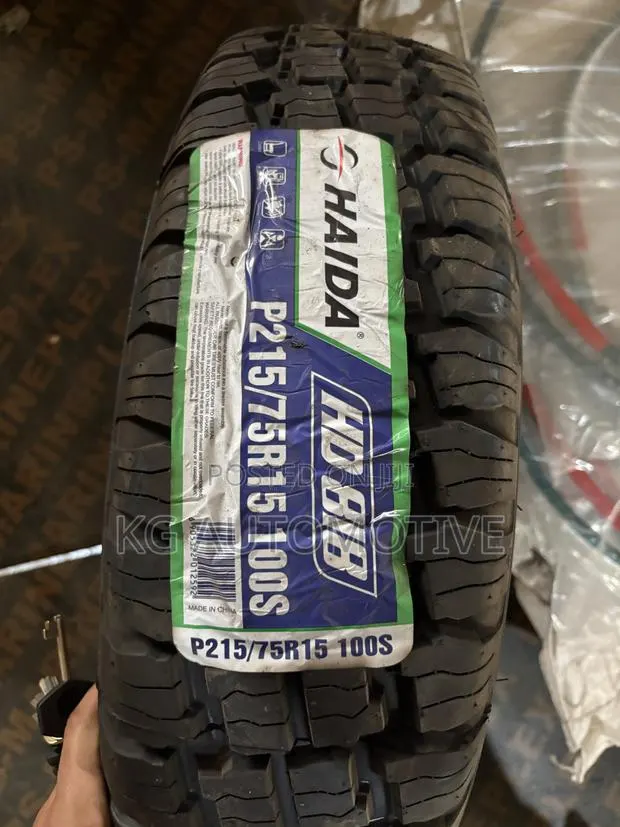 215/75r15 Tyre · Photo 1