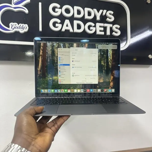 Laptop Apple MacBook Air 2020 8GB Intel Core i5 SSD 512GB