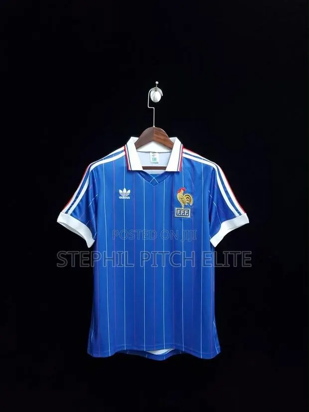 France Retro Jersey · Photo 1