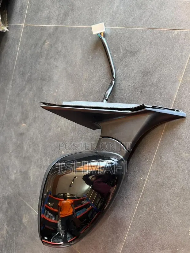 Honda Accord Side Mirror 2018-2022 · Photo 1