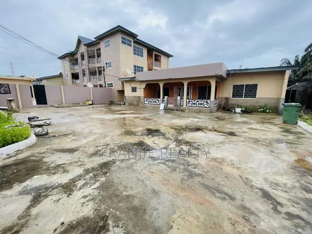 3bdrm Apartment in Franjie Realty, Weija for rent · Photo 1