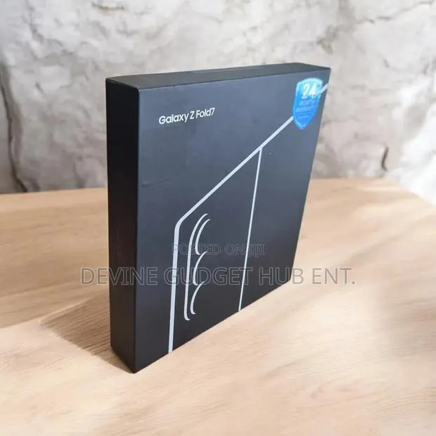 New Samsung Galaxy Z Fold7 256 GB Black · Photo 1
